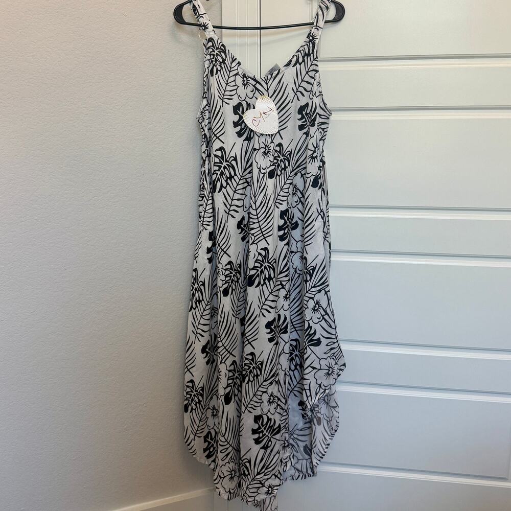 New With Tags CYN Summer Tropical Hawaiian MidiDress